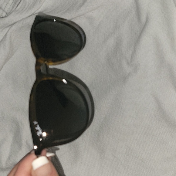 Raybans - Picture 9 of 10